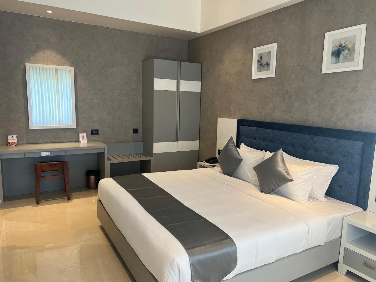 פלקאד The Gold Hotel מראה חיצוני תמונה